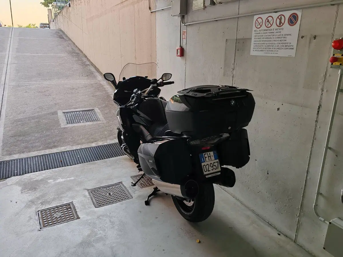 Bmw K 1600 GT (2022 - 26) (2)