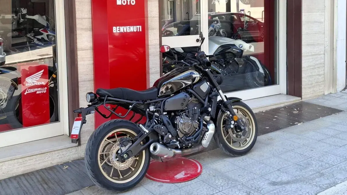 Yamaha XSR 700 (2022 - 26) (7)