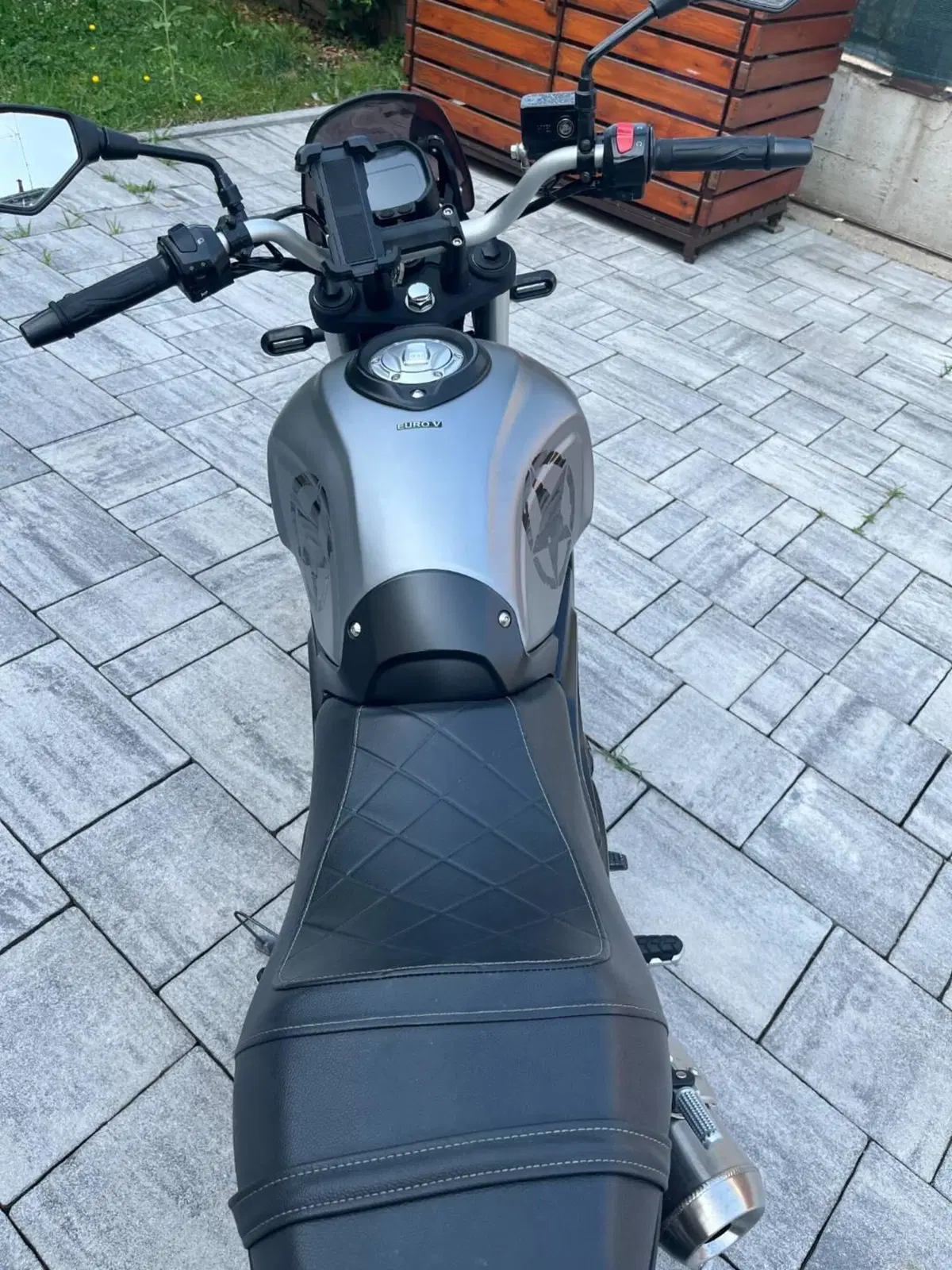 Voge Trofeo 300ACX Scrambler (2021 - 26) (6)