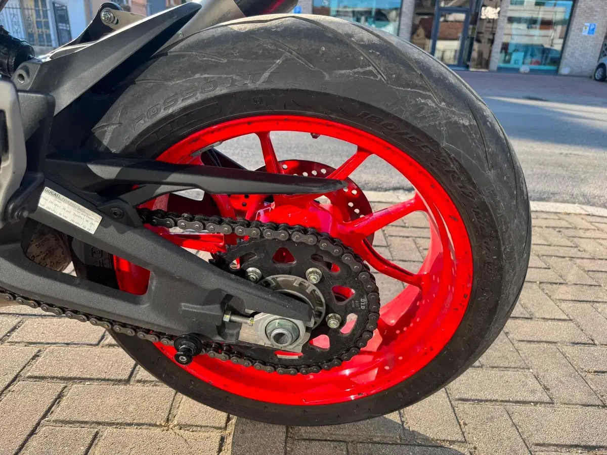 Ducati Monster 937 + (2021 - 25) (7)