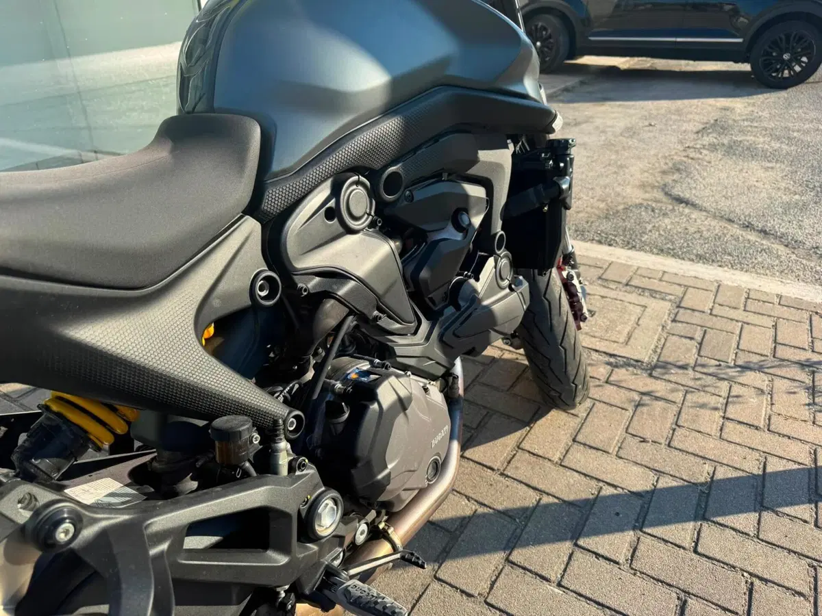Ducati Monster 937 + (2021 - 25) (11)