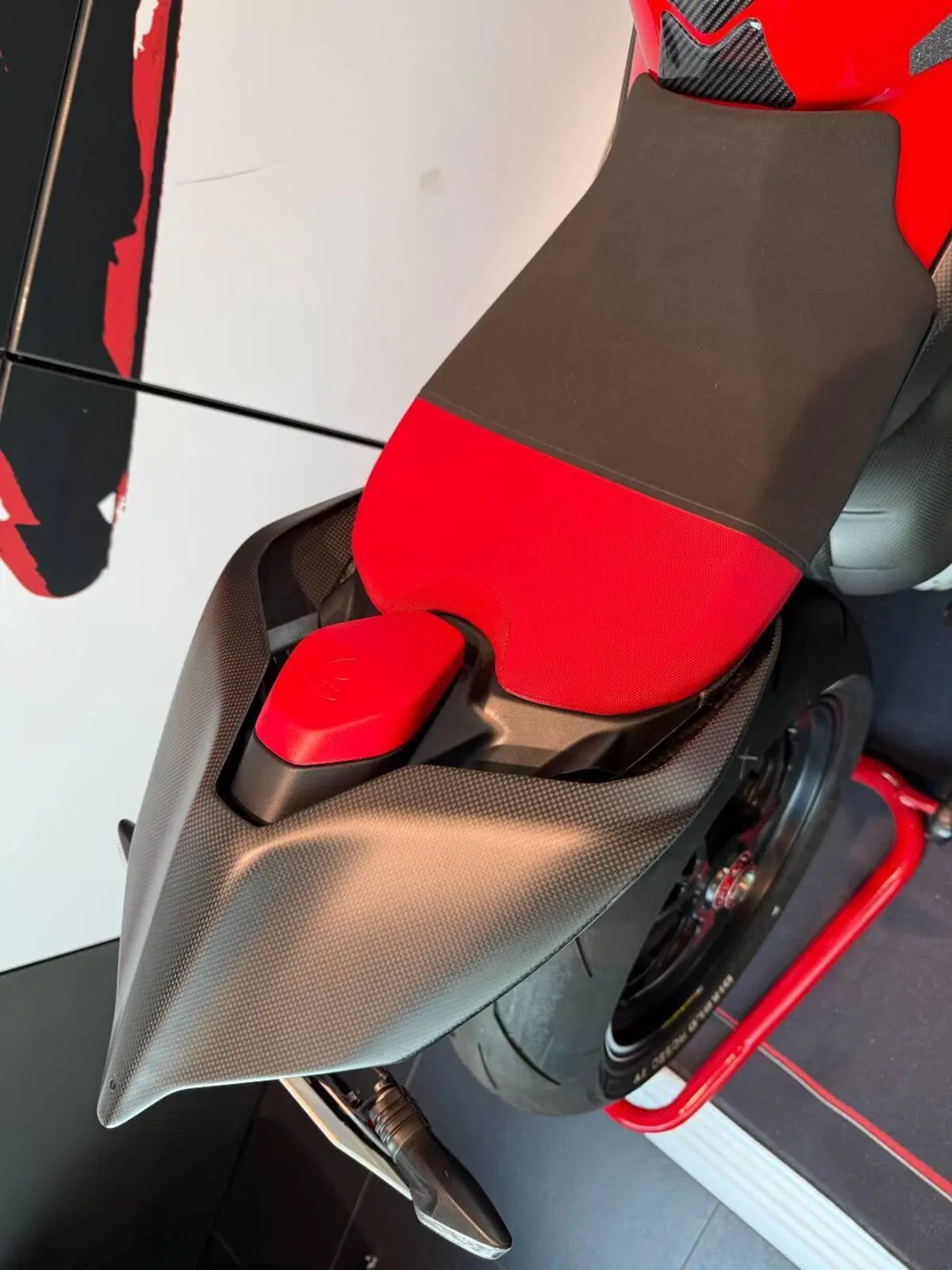 Ducati Streetfighter V4 S (2023 - 24) (7)