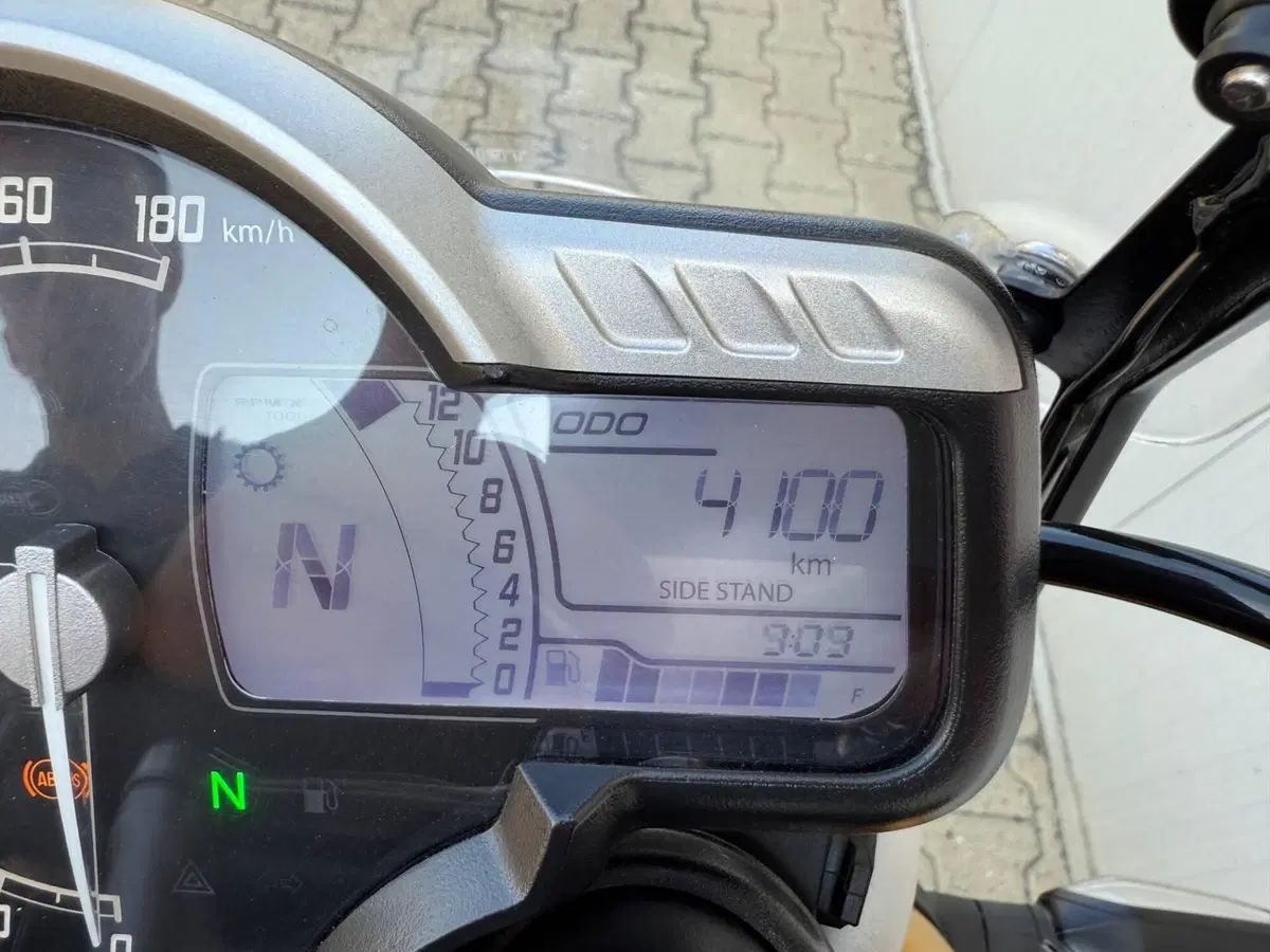 Triumph Scrambler 400 XC (2025 - 26) (3)