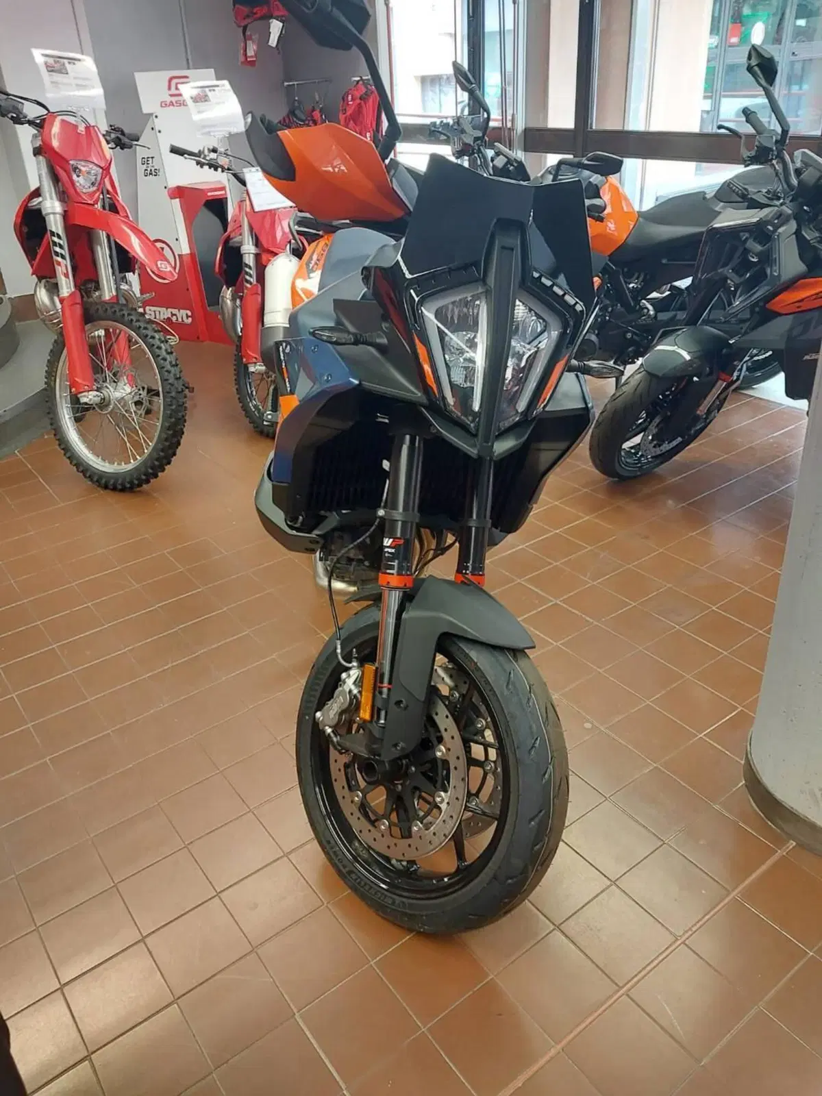 KTM 890 SMT (2026)