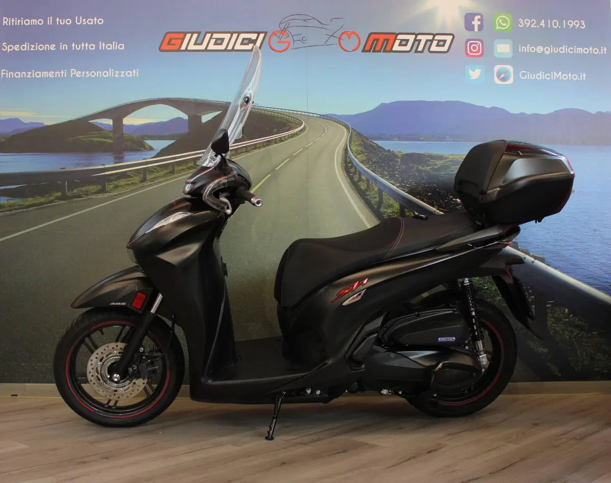 Honda SH 350 (2021 - 24) (3)