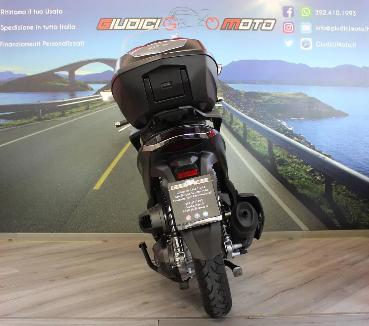 Honda SH 350 (2021 - 24) (4)