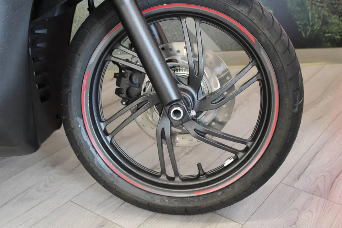 Honda SH 350 (2021 - 24) (13)