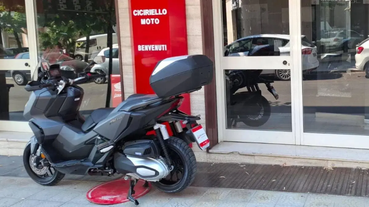 Honda ADV 350 (2022 - 24) (6)