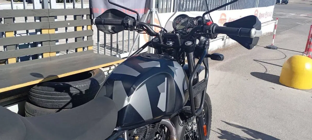 Royal Enfield Himalayan 411 (2021 - 24) (18)