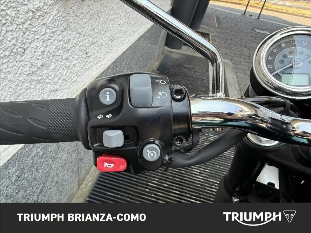 Triumph Bonneville T120 Gold Line Edition (2022 - 23) (6)