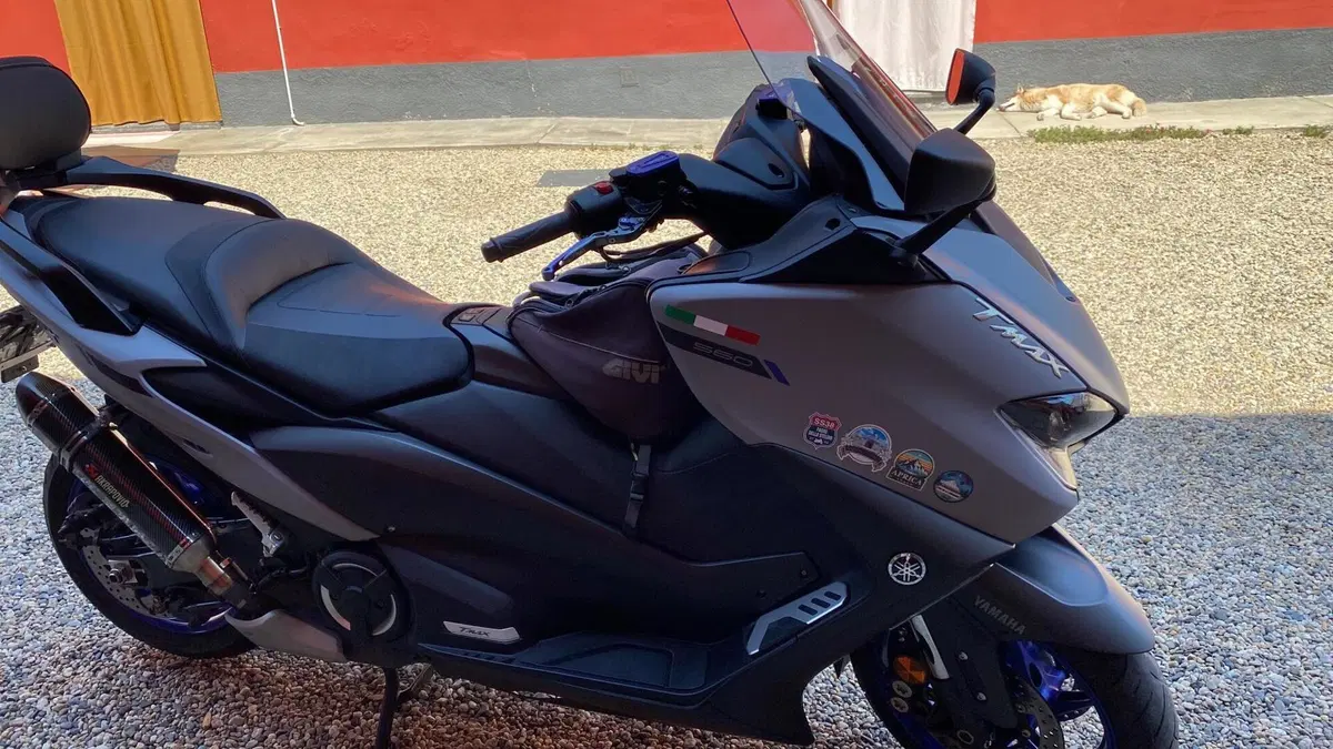 Yamaha T-Max 560 Tech Max (2020) (4)
