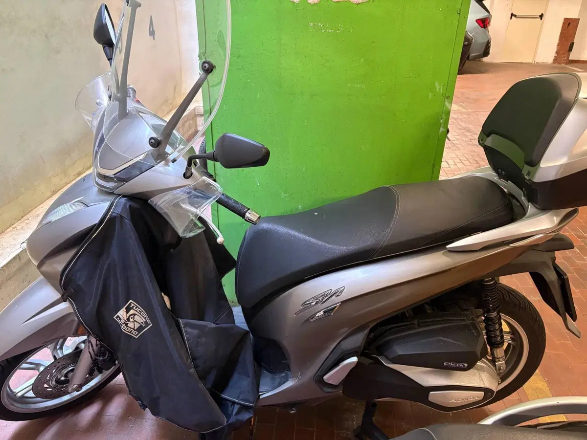 Honda SH 350 (2021 - 24) (2)