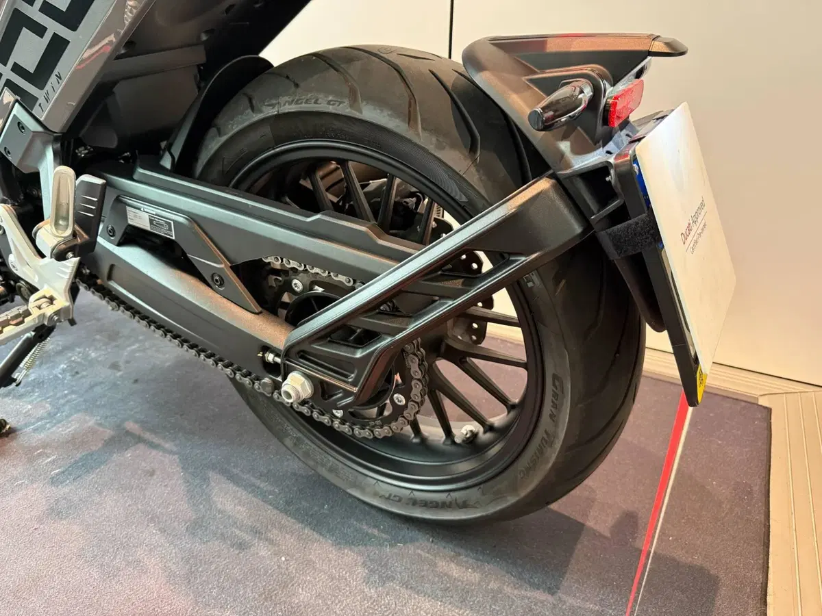 Swm Gran Milano 500 (2026) (10)