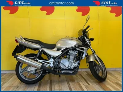 Kawasaki ER-5 500 (2001 - 06) usata