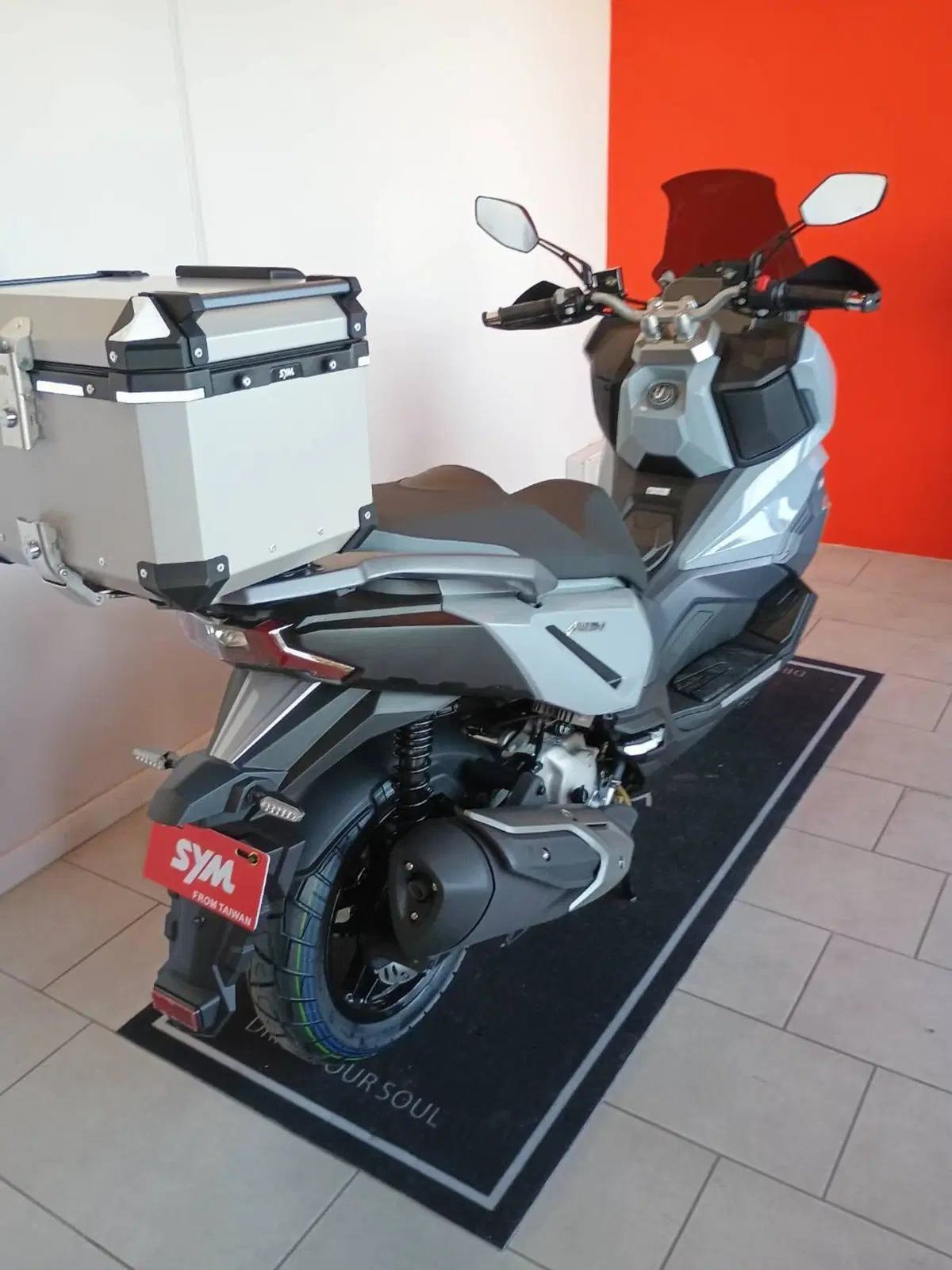 Sym ADX 300 (2024 - 26) (9)