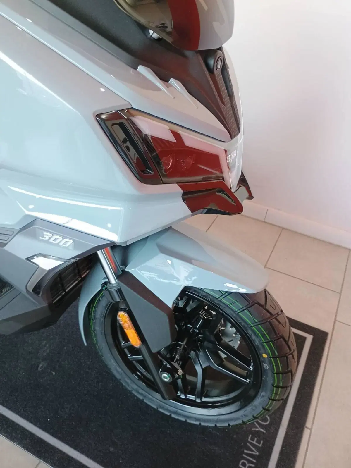 Sym ADX 300 (2024 - 26) (14)