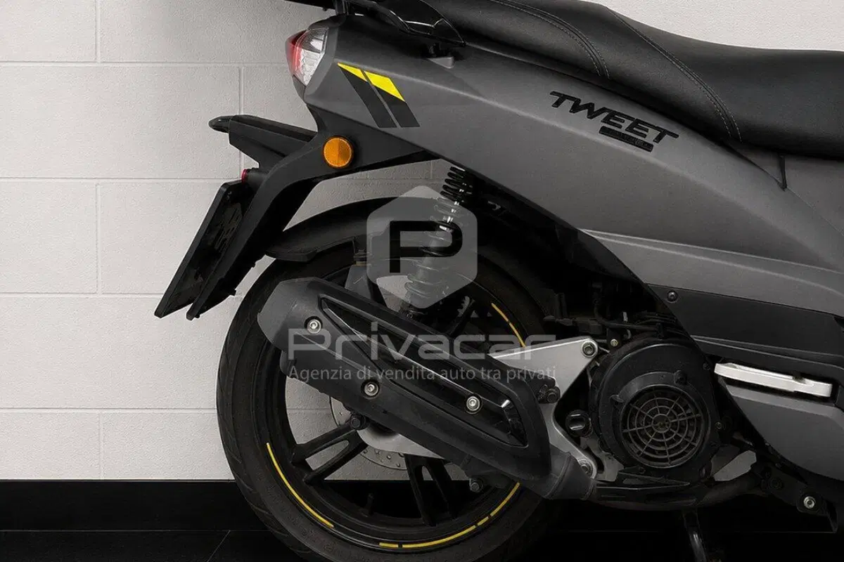 Peugeot Tweet 125i GT (2021 - 25) (15)