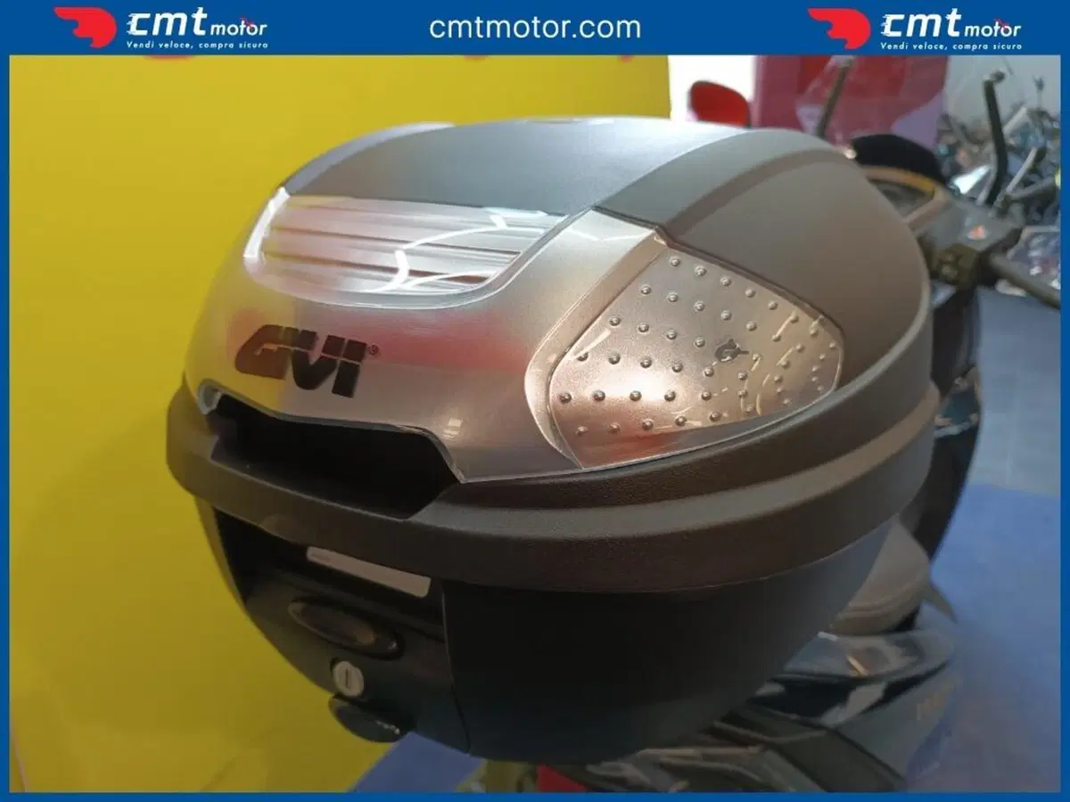 Kymco Agility 300i Noodoe (2021 - 24) (9)