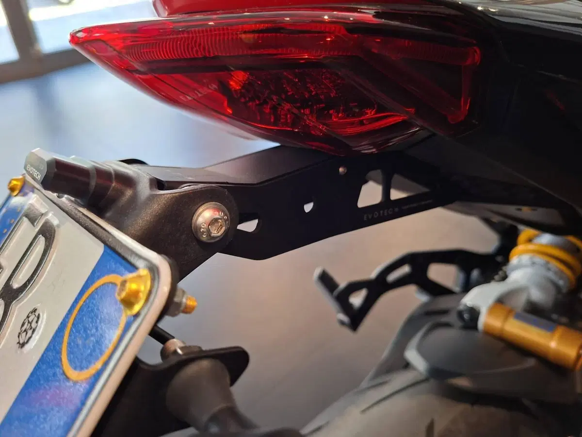 Ducati Monster 937 SP (2023 - 25) (18)