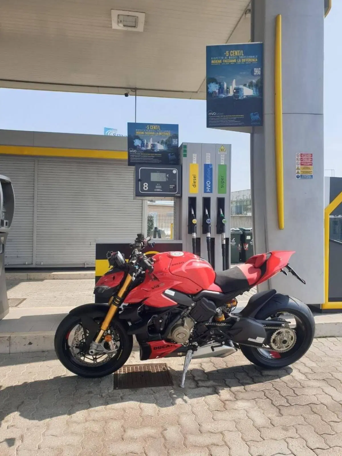 Ducati Streetfighter V4 S (2023 - 24) (3)