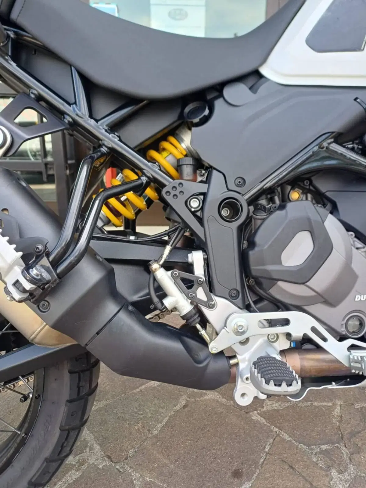 Ducati DesertX (2022 - 25) (4)
