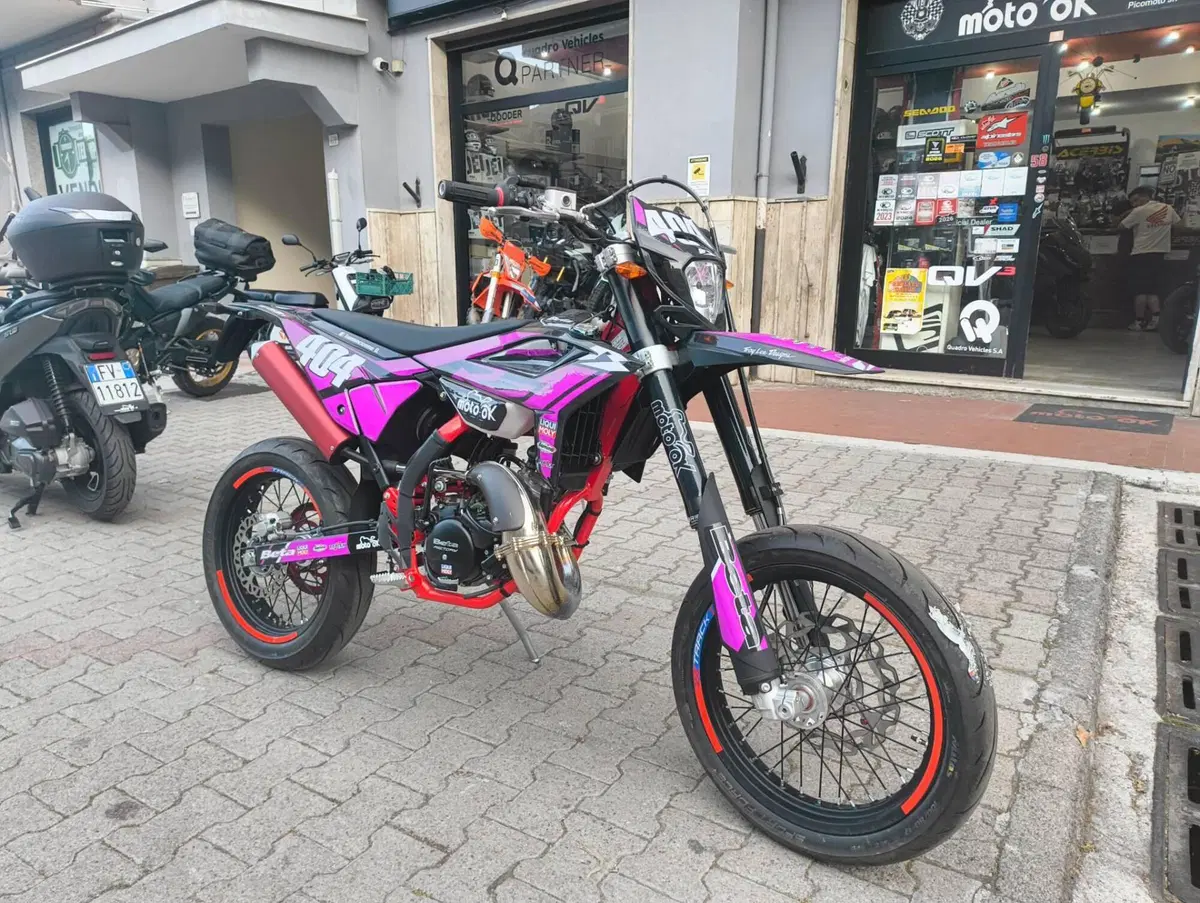Betamotor RR 50 Motard Track (2021 - 26) (2)