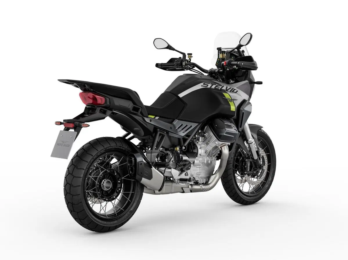 Moto Guzzi Stelvio (2024 - 26) (5)