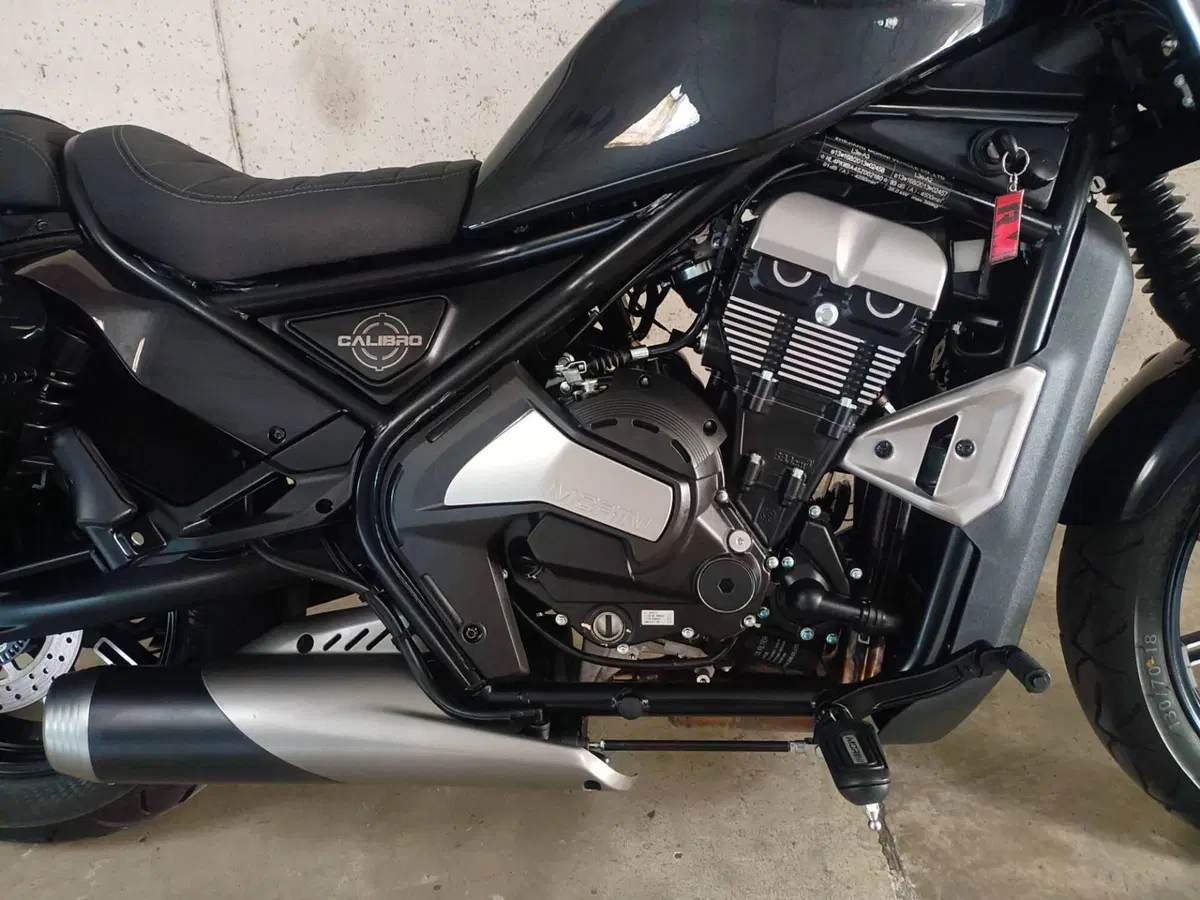 Moto Morini Calibro Bagger (2024 - 26) (4)