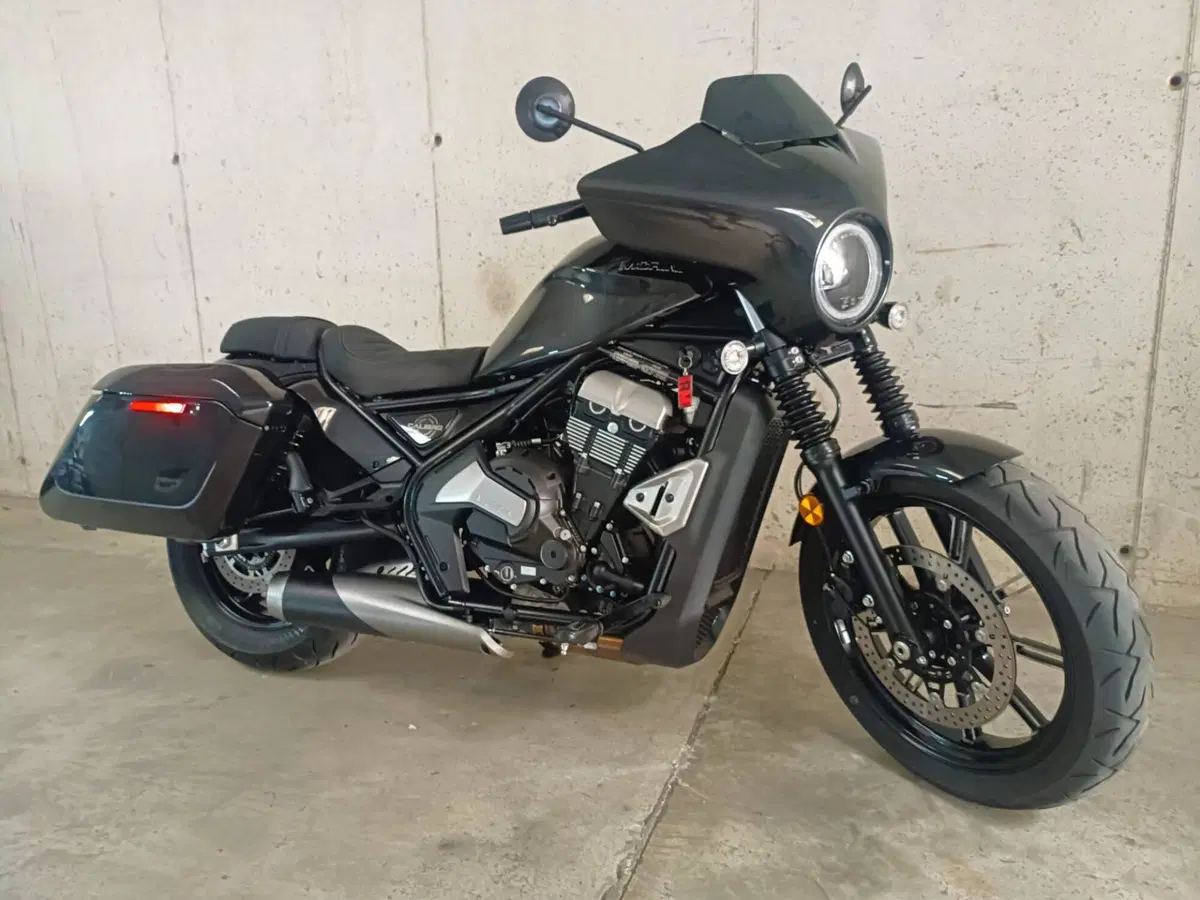 Moto Morini Calibro Bagger (2024 - 26) (2)