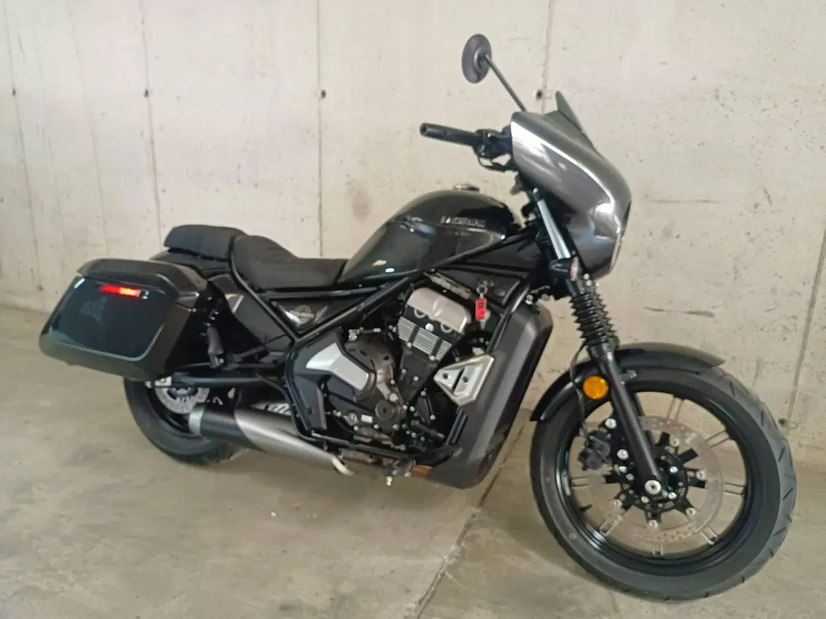 Moto Morini Calibro Bagger (2024 - 26) (3)