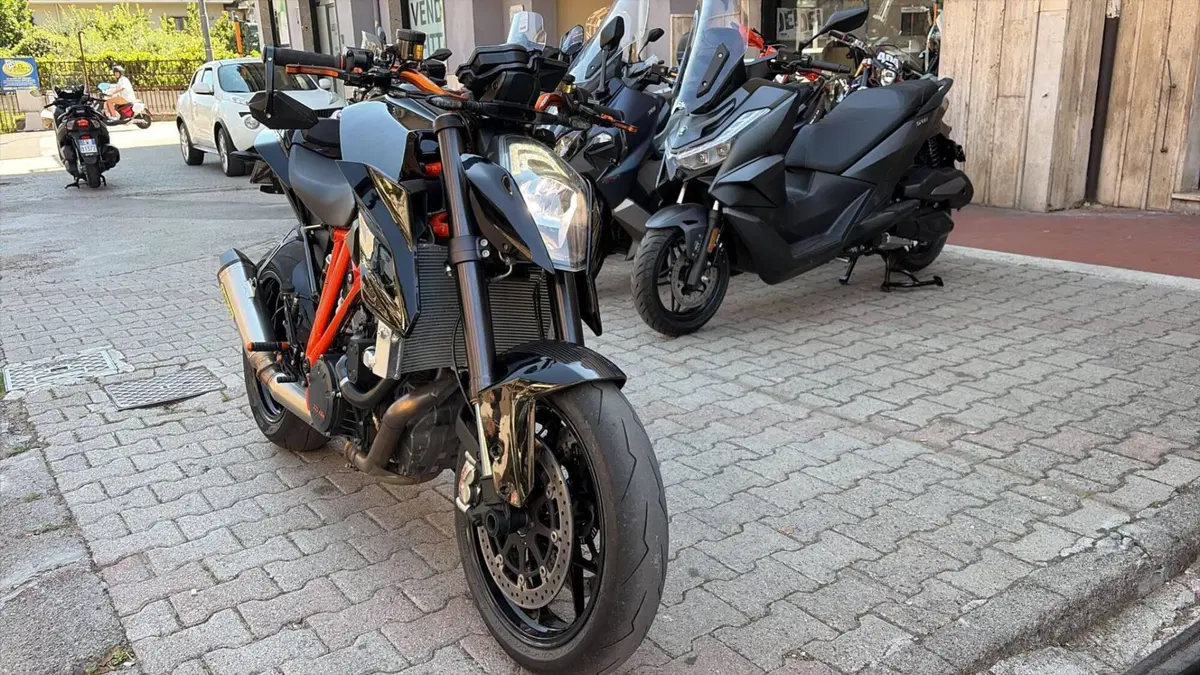 KTM 1290 Super Duke R ABS (2014 - 16) (2)