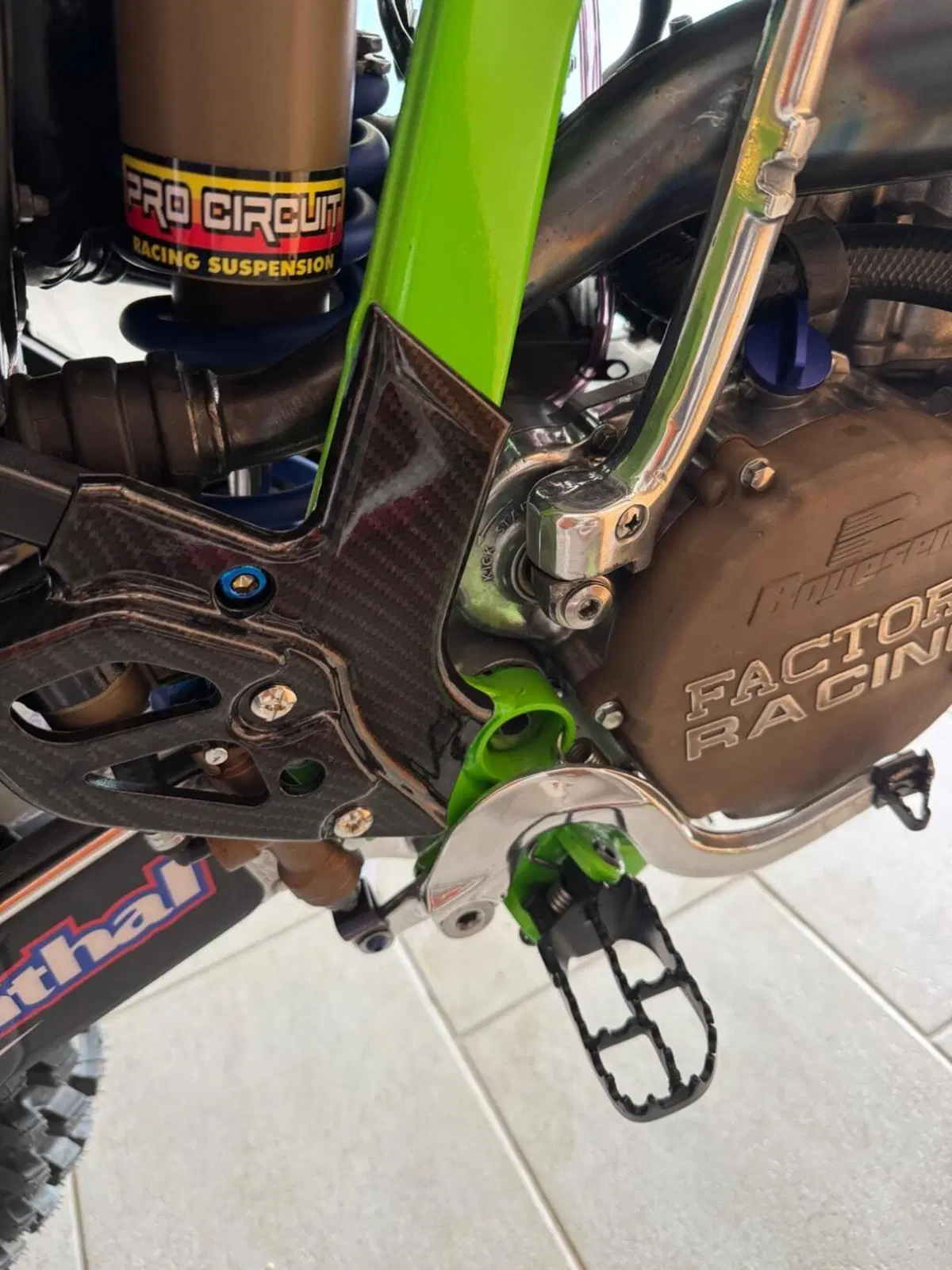 Kawasaki KX250 L4 (2002) (15)