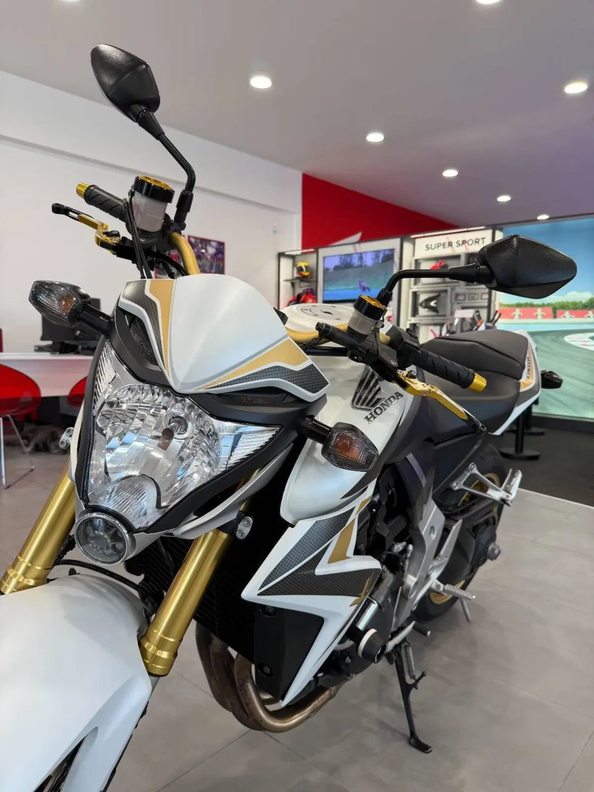 Honda CB 1000 R ABS (2011 - 17) (2)