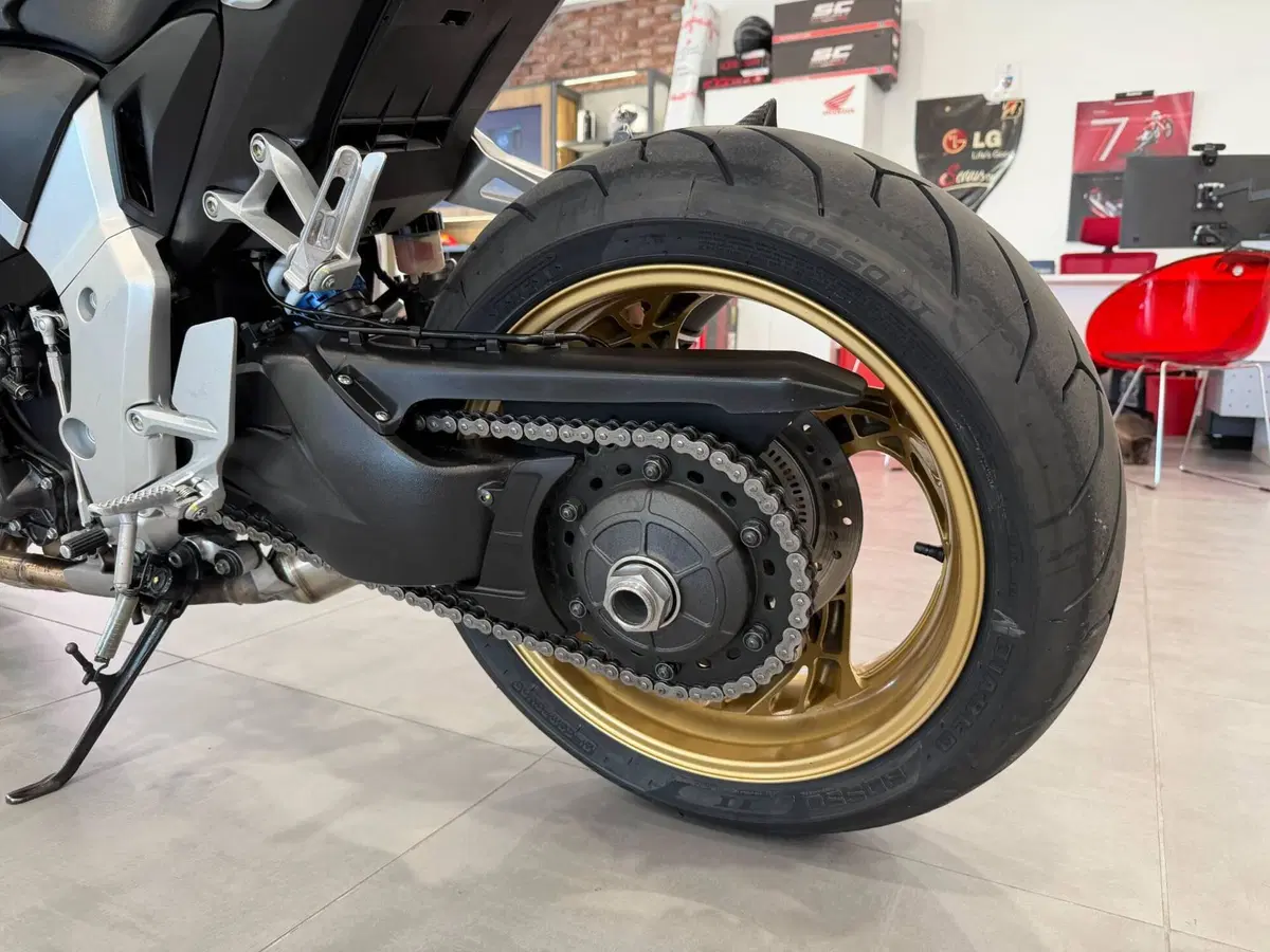 Honda CB 1000 R ABS (2011 - 17) (14)