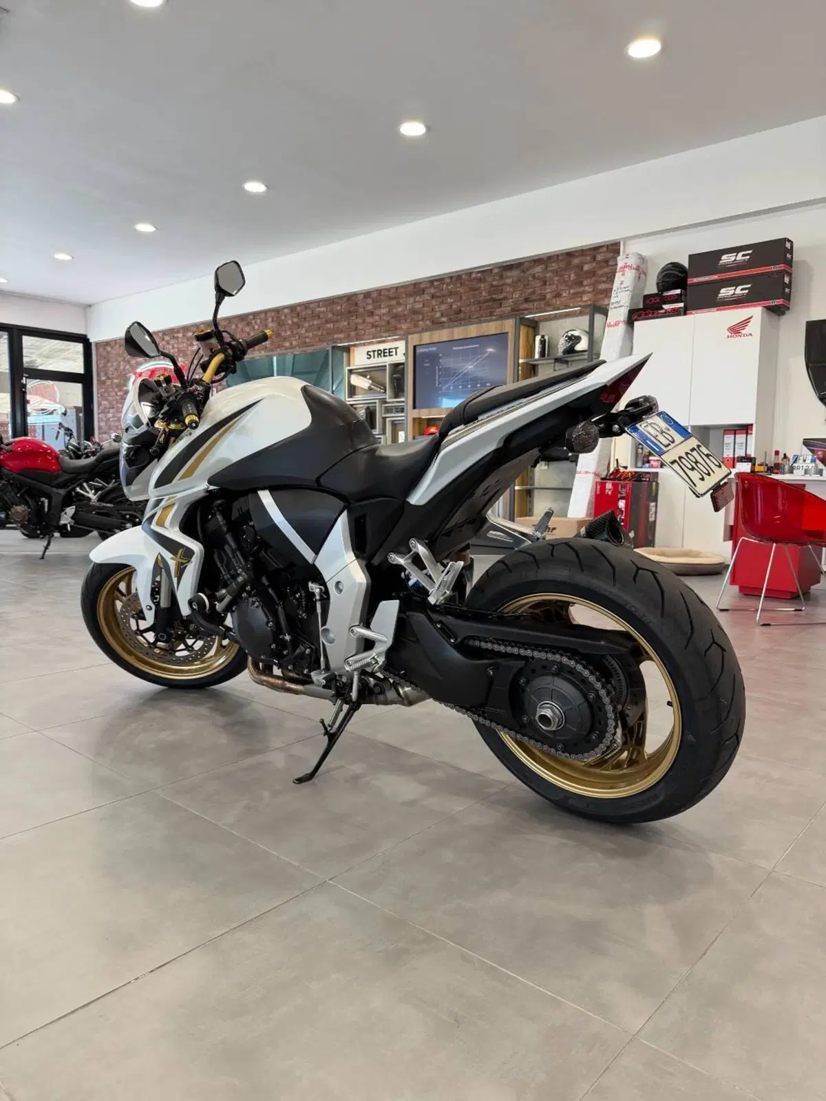 Honda CB 1000 R ABS (2011 - 17) (4)