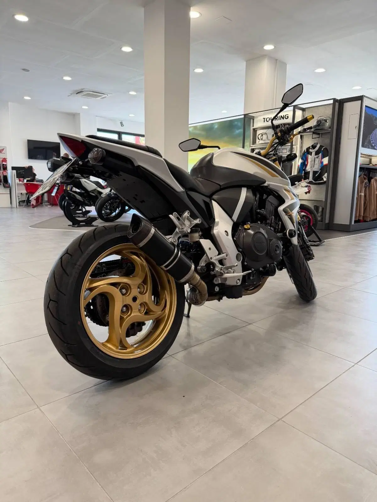 Honda CB 1000 R ABS (2011 - 17) (8)