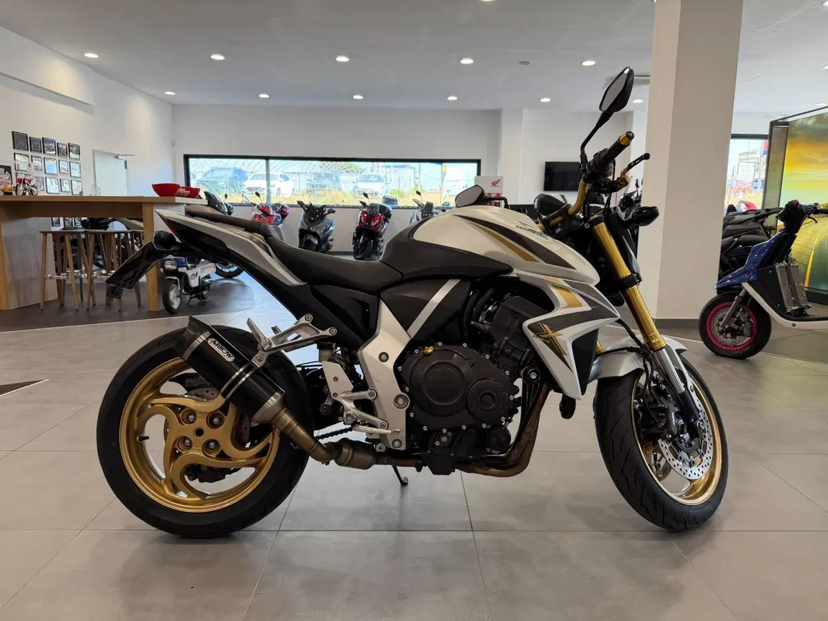 Honda CB 1000 R ABS (2011 - 17) (7)