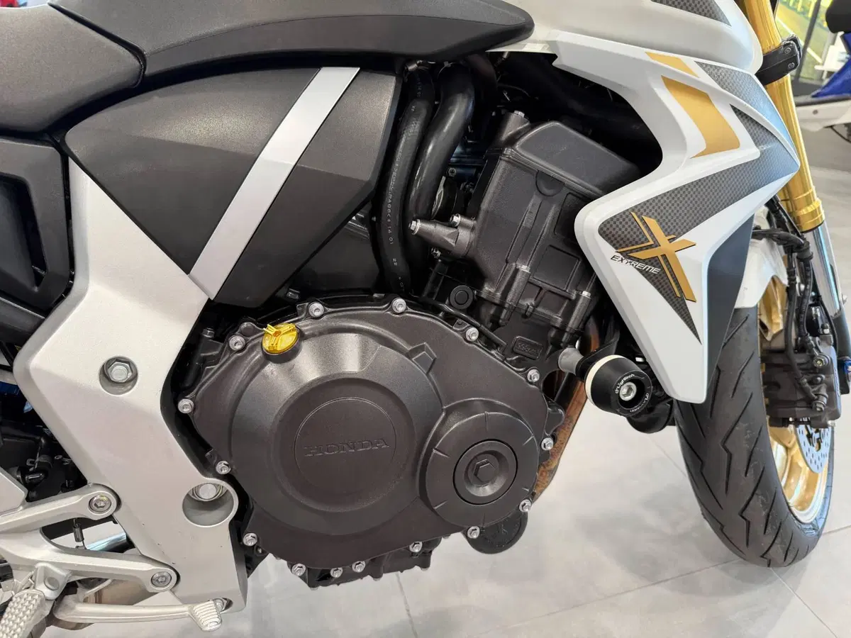 Honda CB 1000 R ABS (2011 - 17) (17)