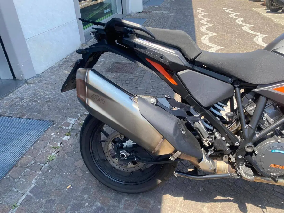 KTM 1290 Super Adventure S (2021) (7)