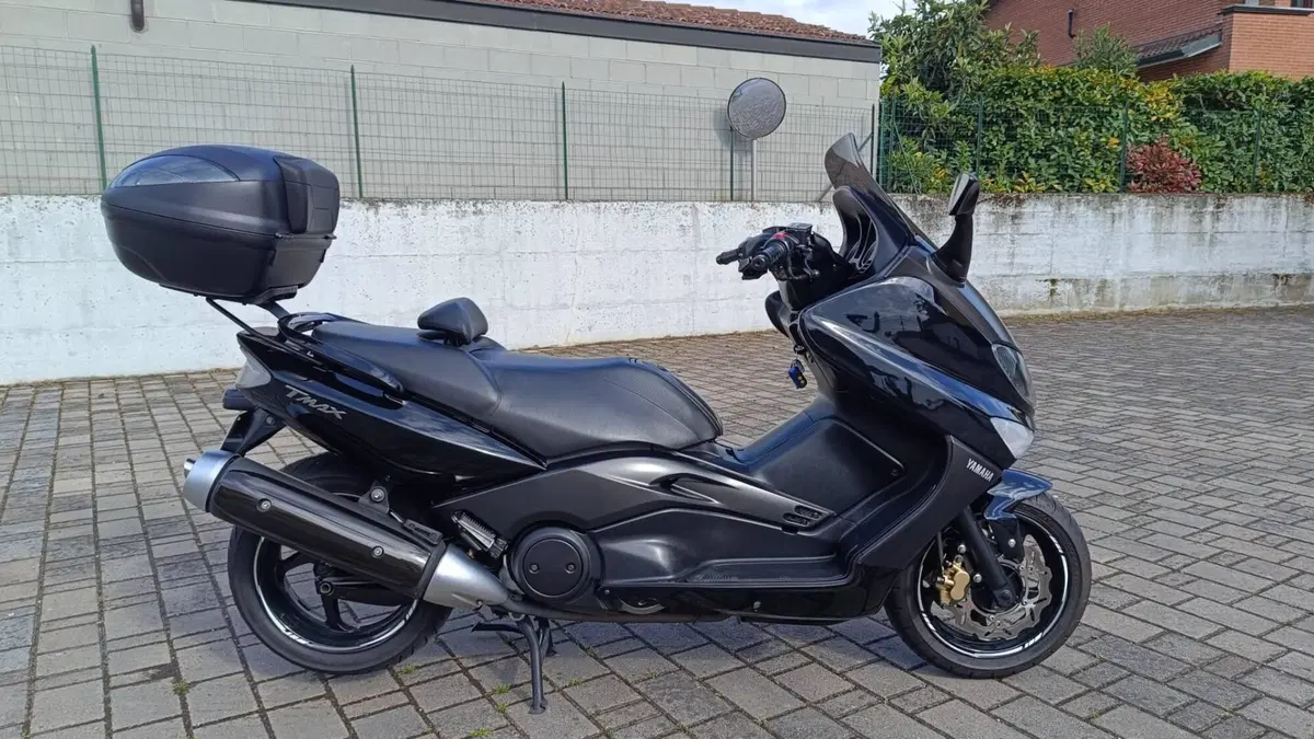 Yamaha T-Max 500 (2004 - 07) (3)