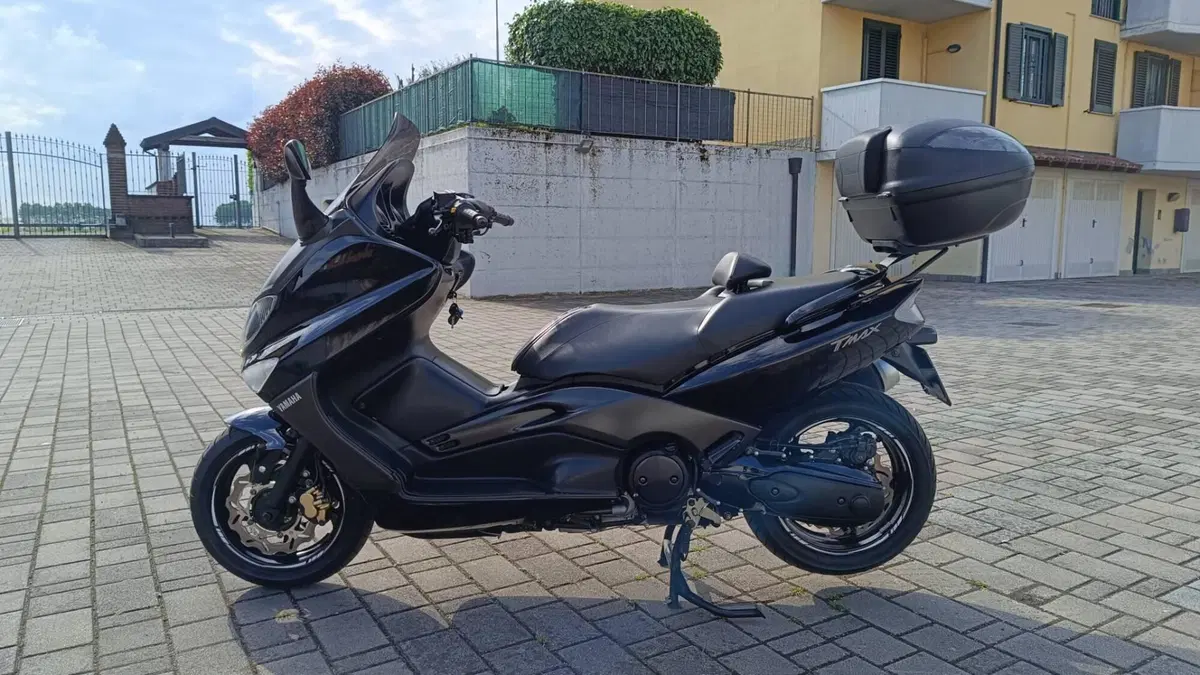 Yamaha T-Max 500 (2004 - 07) (4)