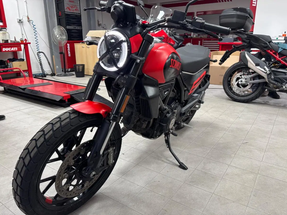 Ducati Scrambler 800 Full Throttle (2023 - 24) (4)