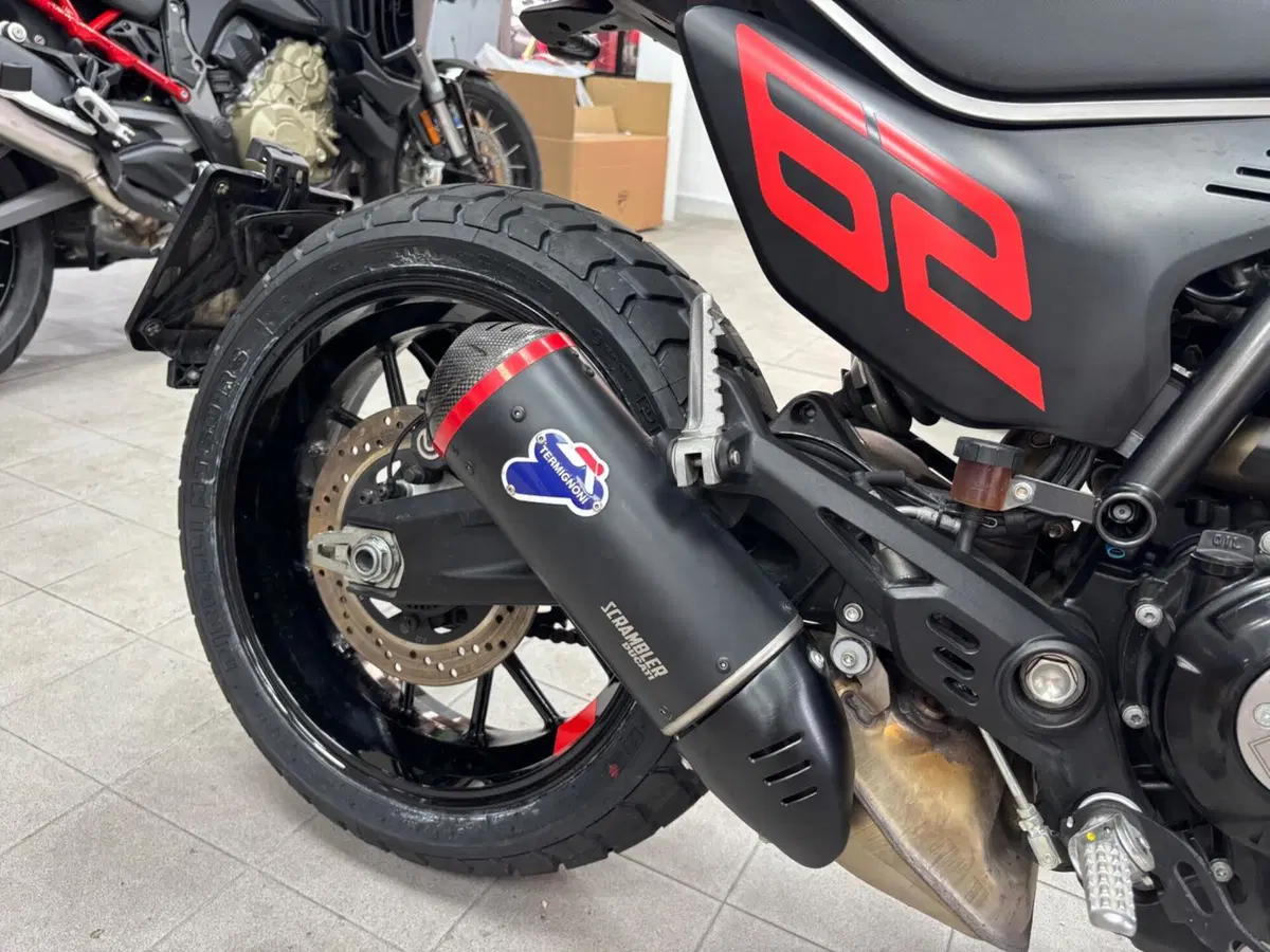 Ducati Scrambler 800 Full Throttle (2023 - 24) (9)