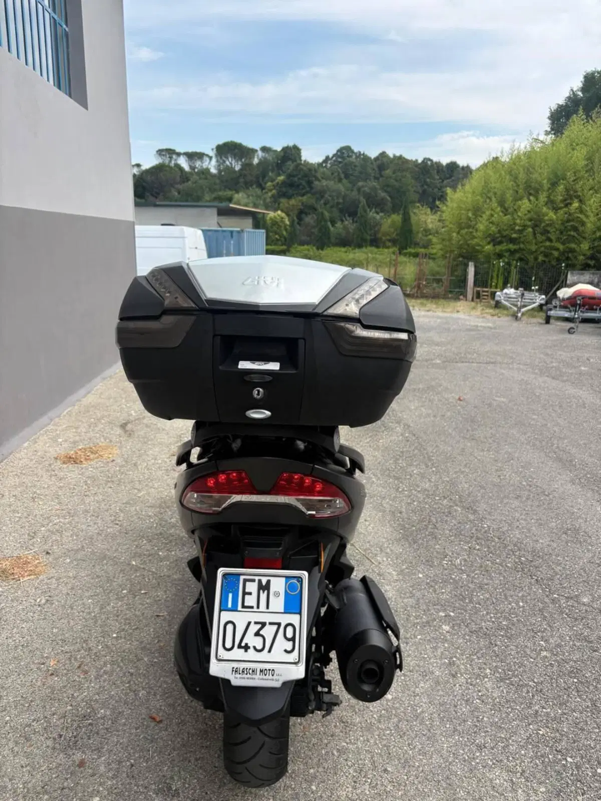 Suzuki Burgman AN 400 (2017 - 20) (2)