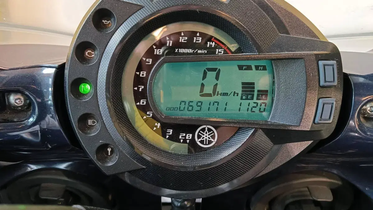 Yamaha FZ6 Fazer (2004 - 07) (6)