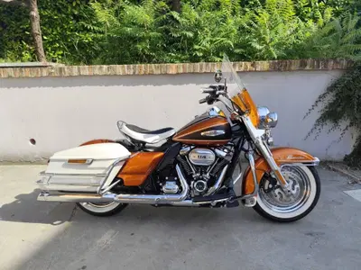 Harley-Davidson Electra Glide Highway King (2023) usata