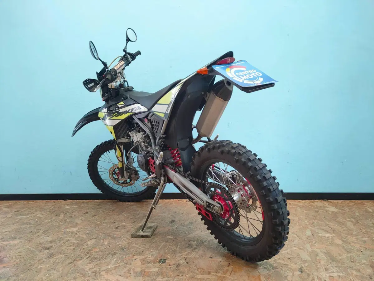 Fantic Motor XEF 125 Competition 4T (2022) (4)