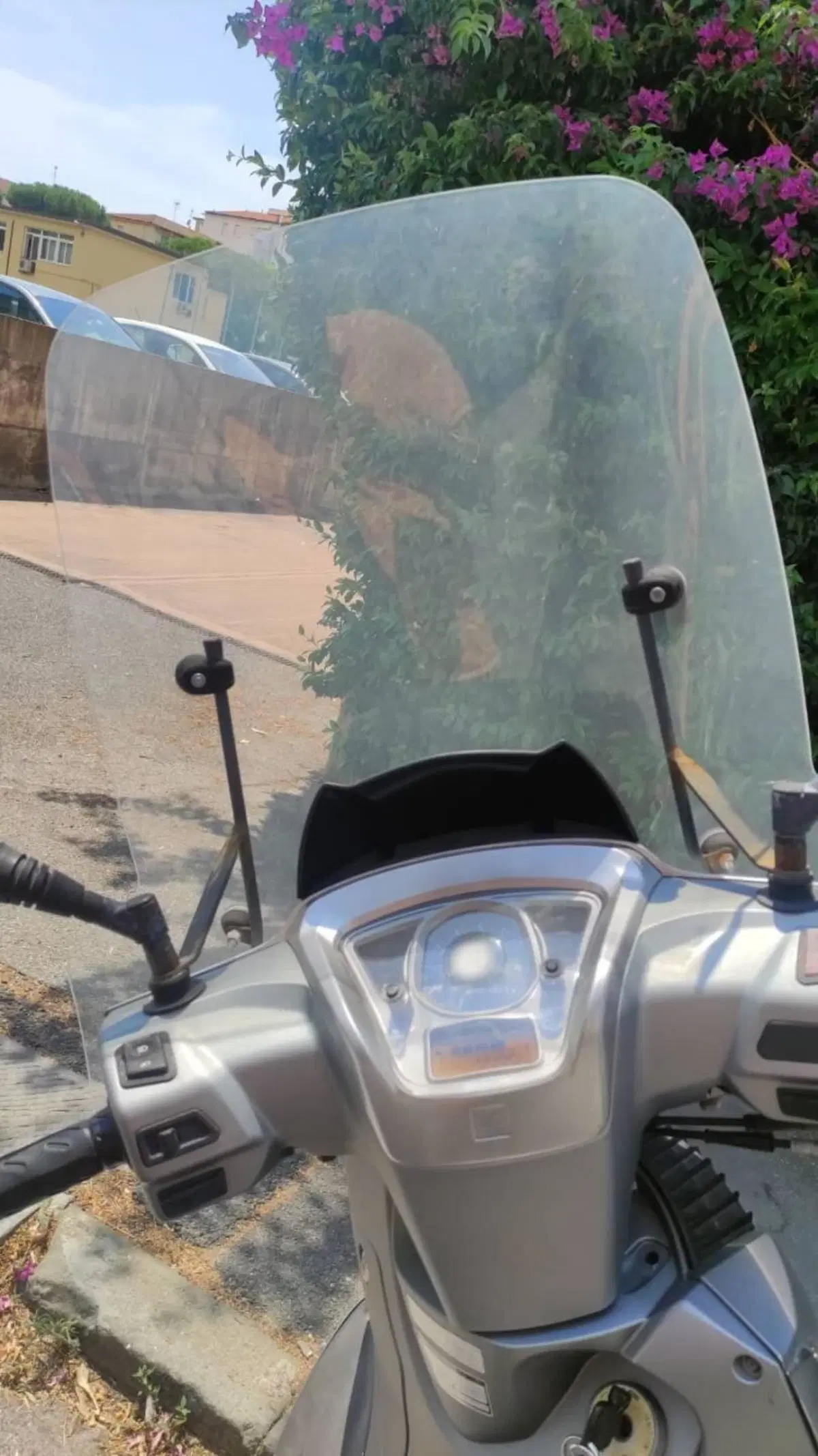 Kymco People 200i GT (2010 - 17) (8)