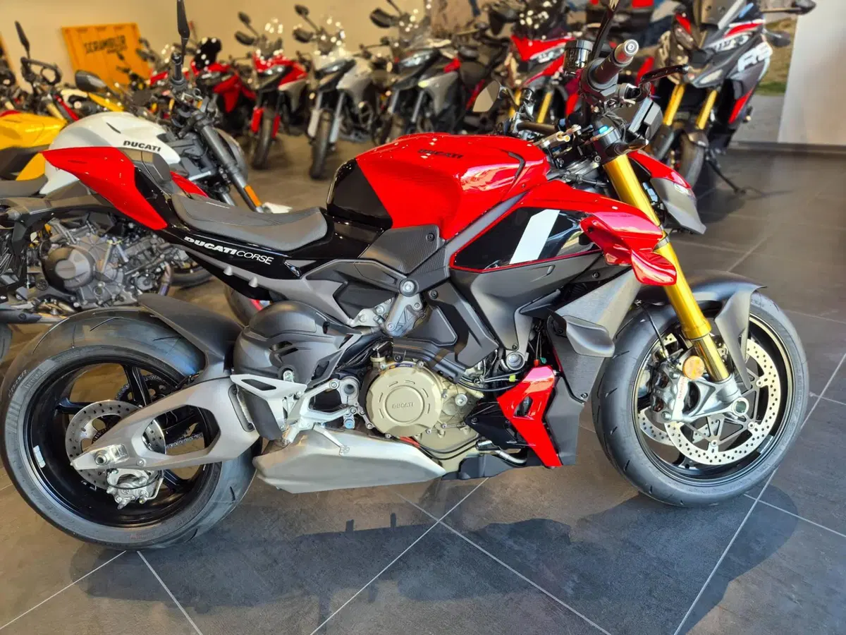Ducati Streetfighter V4 S (2025 - 26)