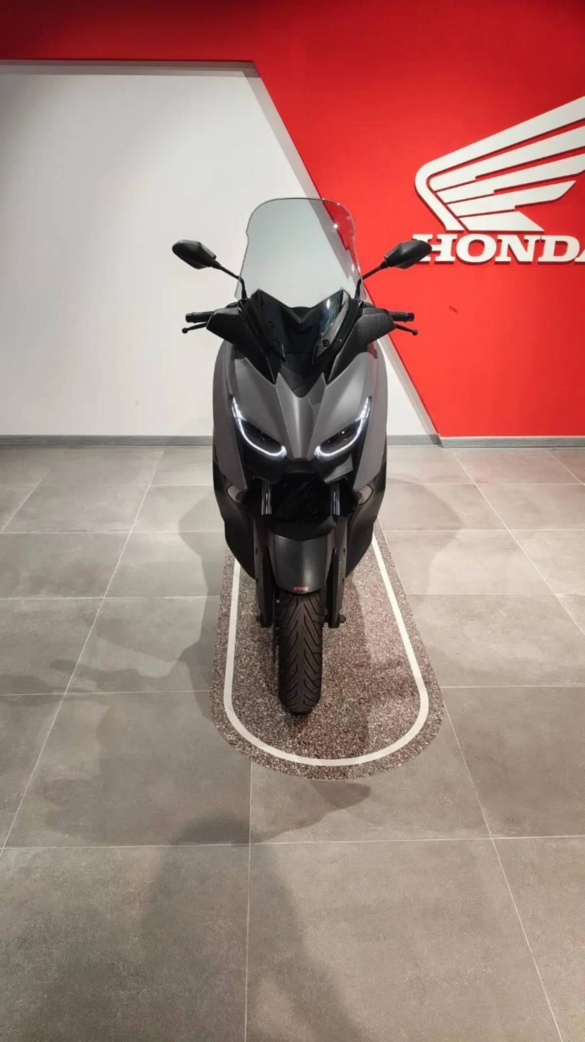Yamaha X-Max 300 (2021 - 24) (6)